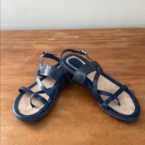 boc Women's Navy Sandals Size 9